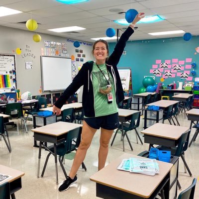 MissR_Duello's profile picture. Teacher at heart... “By doing what you love, you inspire and awaken the hearts of others.” #ThinkPositive #BePositive #💚💛