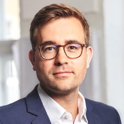 Politisk chef i Forbrugerrådet Tænk. Arbejder for #forbrugernesstemme i bl.a. #dkpol #dktech #dkfinans. Profil pt. ikke aktiv. Fang mig i stedet på LinkedIn.
