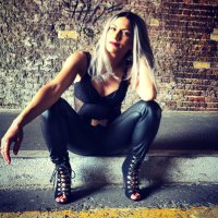 Cami Lèon (@shes_on_the_mic) 's Twitter Profile