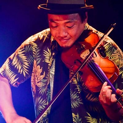Fiddle&Mandolin奏者🎻。ルアー釣り🎣。地質調査屋🔨。Viva🇪🇨。焼きそば&唐揚げ🤤。
🎻➡️#TheIslanders #知念詩導宜野湾カントリーズ #OrkestarDeViccos #RippleBand
🎣➡️#NewJackAngler