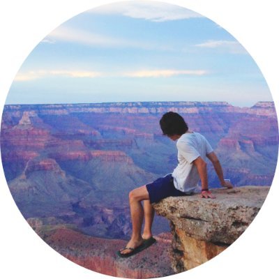 perter_design's profile picture. 廃人です。1人ブラックフリーランス、フリーランス10年目。webデザイン・UIデザイン・DTP・フロントエンド・モーショングラフィックを細々やってます！
趣味：動物の動画鑑賞、音楽のライブ鑑賞