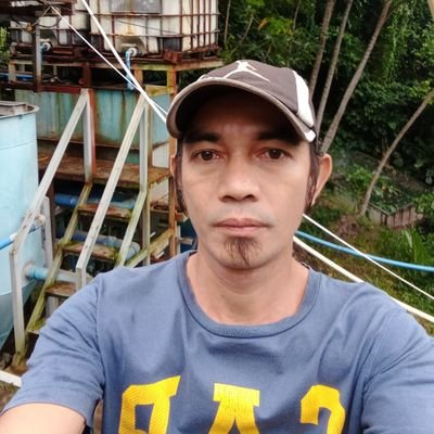 ghansky_43's profile picture. a self confess introvert