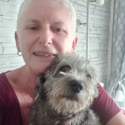 Helen1962's profile picture. 