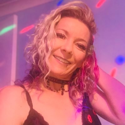 fun, playful, petite....... custom orders welcome , tips and payments can be sent via Beemit @torilonglashes 😍😍check out my only fans link