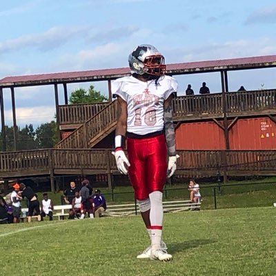 Semi pro football player #WR #18 🏈💪🏾😈💯 Capricorn ♑️ Exit 49🅱️