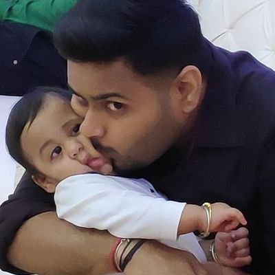 shivamity's profile picture. पर्दा नहीं जब कोई खुदा से ,
बंदों से पर्दा करना क्या ।