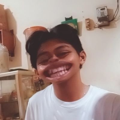 padilimaam1's profile picture. busy