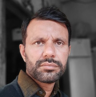 umar527's profile picture. 