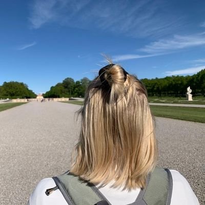Münchner Kindl, #eventprof, Vorliebe bei Wein und Partei = 🔴 personal Twitter account 🐦