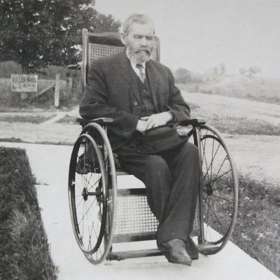 Asna1111_77's profile picture. 