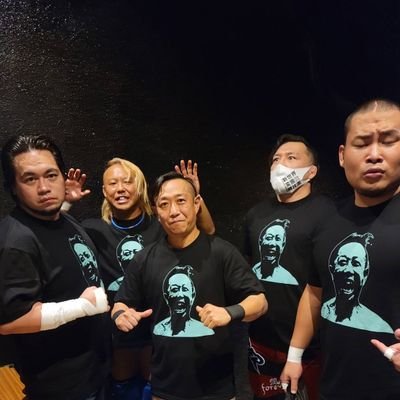 プロレス、ウェイトトレーニング、パチスロ、パチンコ大好き
前のアカウントが開けないのでこっちを本線にします。