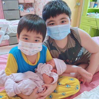 peeweegibs's profile picture. Tennis player / food explorer / sports junkie.