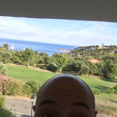 Mr_Fuunk's profile picture. Simplification de la simplicité.