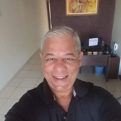 SOU O GILDO CORRETOR OU GUIDO TANTO FAZ

TRABALHO COM VENDAS DE FAZENDAS AQUI NO MATO GROSSO DO SUL---MEU CONTATO  67-981214618