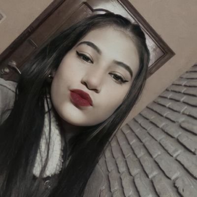 nicollopez__'s profile picture. 