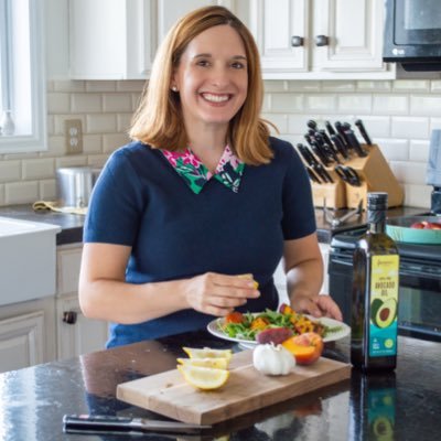 Registered Dietitian, Food Blogger creating mostly vegetarian recipes, providing Telehealth nutrition consulting.