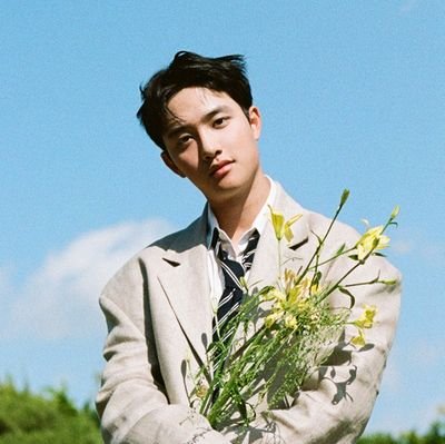 dokkomi_0112's profile picture. 시켜줘 도경수 명예 소방관 @dokkomi_