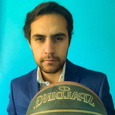 Doy cobertura al futbol de Liga MX y a los juegos de NBA.