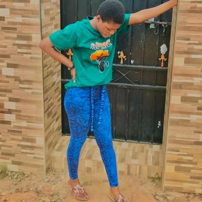 RosemaryDartey2's profile picture. 