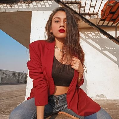 Jessica37253117's profile picture. grace and hustle