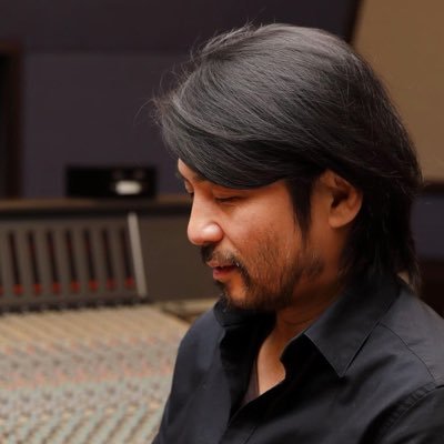 ひとり一人の音楽への想いを大切にします。
経歴はこちら
https://t.co/Zmp6jod9q8
全てのクリエーターの技術や知識、社会的地位の向上を目指します。
音楽を愛する人、世界水準を目指す人、プロ/アマを問わず、アドバイス やコラボ、個人レッスンします。気軽にDMください。