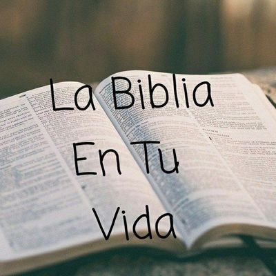 Compartiendo la Biblia 📖 en Twitter, haciéndola parte de tu vida ❤️
