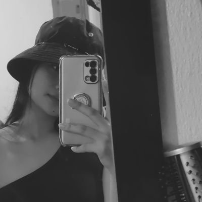 Blessyyyyy's profile picture. 