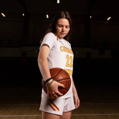 5’8 Starting Shooting Guard @ Cathedral Catholic High School 2022 - CIF SD Open Division Champs & #7 in CA! @cchswomensbball
PG/ SG @CalSparks_SD