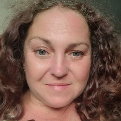 Leonie0626's profile picture. Animal lover, sambuca drinker, down to earth, Black Country girl.