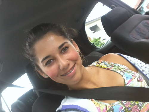 Sou beeeeeeeeeeeeeeeeem loquinha e você ? hihi *-*
