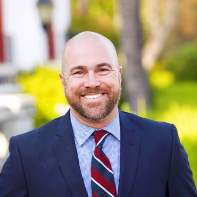 (he/him) Co-Artistic Director: The Electric Company Theatre. Teacher/Director: First Avenue Middle School. Theater-maker. Storyteller. Teacher. Student.