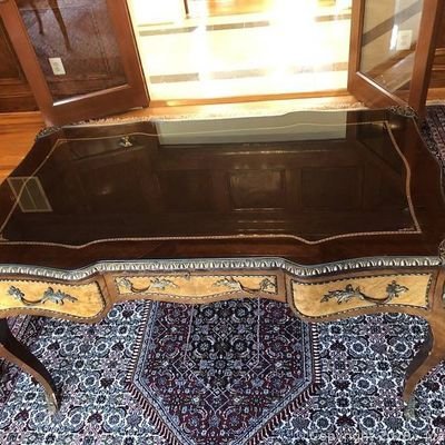 https://t.co/NbZX2Ohz2v On our travels, we have found various Antiques & Collectables, in Alexandria VA. Email  Support@HFFind.com or HFFind1@gmail.com