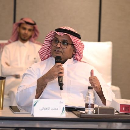 محاسب قانوني 0503954711 ماجستير محاسبة اخصائي فاحص ضريبة القيمة المضافة موظف سابق لدى الهيئة العامة للزكاة والدخل ماجستير في القانون الخاص امين افلاس