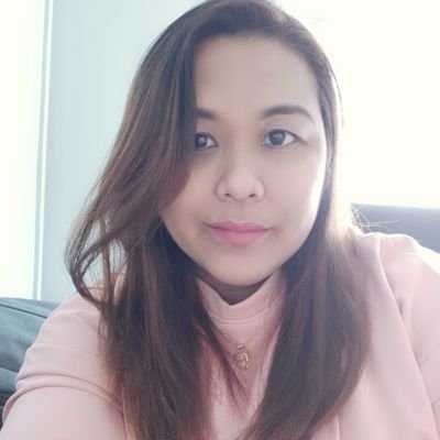 herposhness_rb's profile picture. Still enjoying randomness and calculated risks.