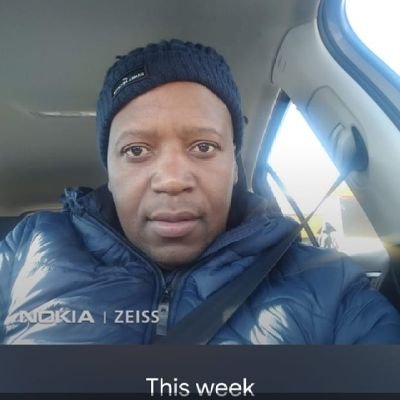 khathutsheloro's profile picture. Black lives matter.