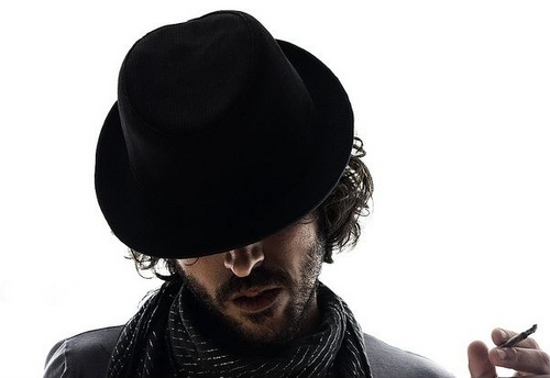 ApenasVerdaades's profile picture. Afinal, a verdade sempre predomina.