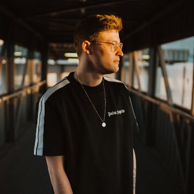 Music producer // vocalist at Idle Days. I upload music on youtube aswell. Streetwear enthousiast.