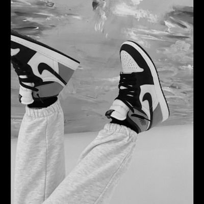 Jsjd30979129's profile picture. Tik tok