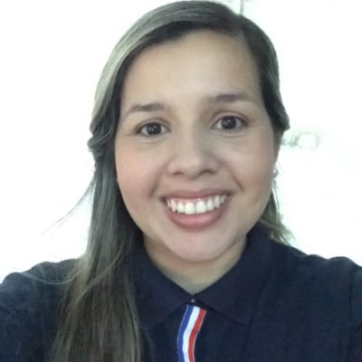 Esposa de Julio, mamá de Aitana y Giulia. Perseverante soñadora. Fe y Plenitud 💫🔥