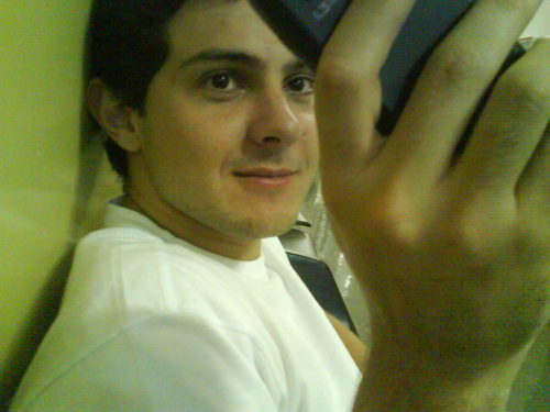 danillodearaujo's profile picture. Primeiro o indivíduo existe, depois ele se define