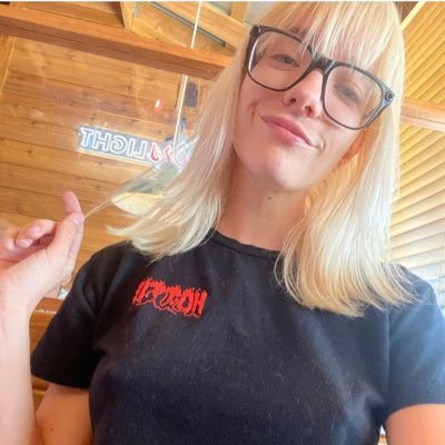 I’m down to hookup 🤩hit me up 🤙 and let me know where you want your session 💕🤌and ready to make your booking 👌