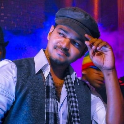 தமிழன்டா 💪 தளபதி ரசிகன் 😎
💯follow back
💘கவிதை
மீம்ஸ் 😂
Humanism 🤗
இந்து என்பதில் பெருமைபடு🙏