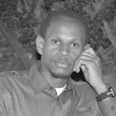 ルワンダ土地管理使用局の地籍空間保守専門家。 ルンド大学の地理学の大学院生。