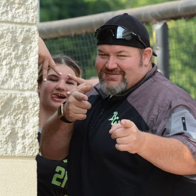 Husband & dad of 2 Daughters
❤🥎🏐🏀            
🥎Softball Dad and coach