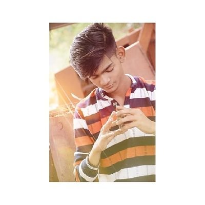 Himansh85752815's profile picture. #aktu_student😄

#Brahman⚡