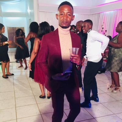 NashChillz's profile picture. Financial analyst