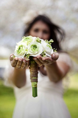 I use Deco Clay to create beautiful lifelike wedding flowers
Lifelike - Super-Light - Handcrafted