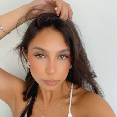 leslie stephanie