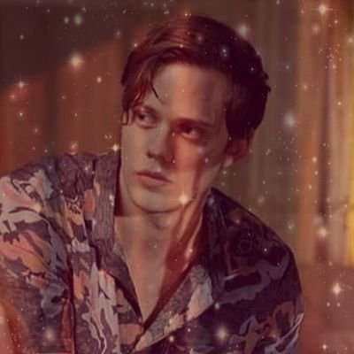 fan page for Bill Skarsgård❤