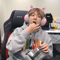 Mochi (@mongryeong_) 's Twitter Profile Photo Mochi (@mongryeong_) 's Twitter Profile Photo